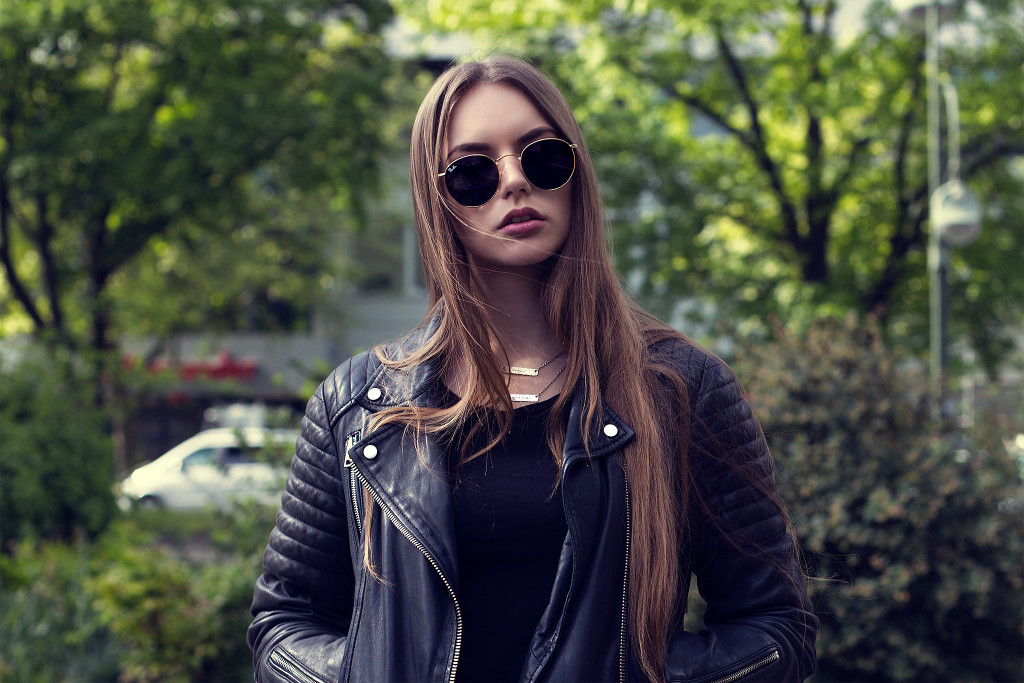 Herpistolgo-Berlin Street Style-rayban sunglasses-annika herpistolgo